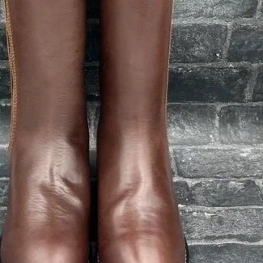 Elegant Brown Leather Heeled Boots